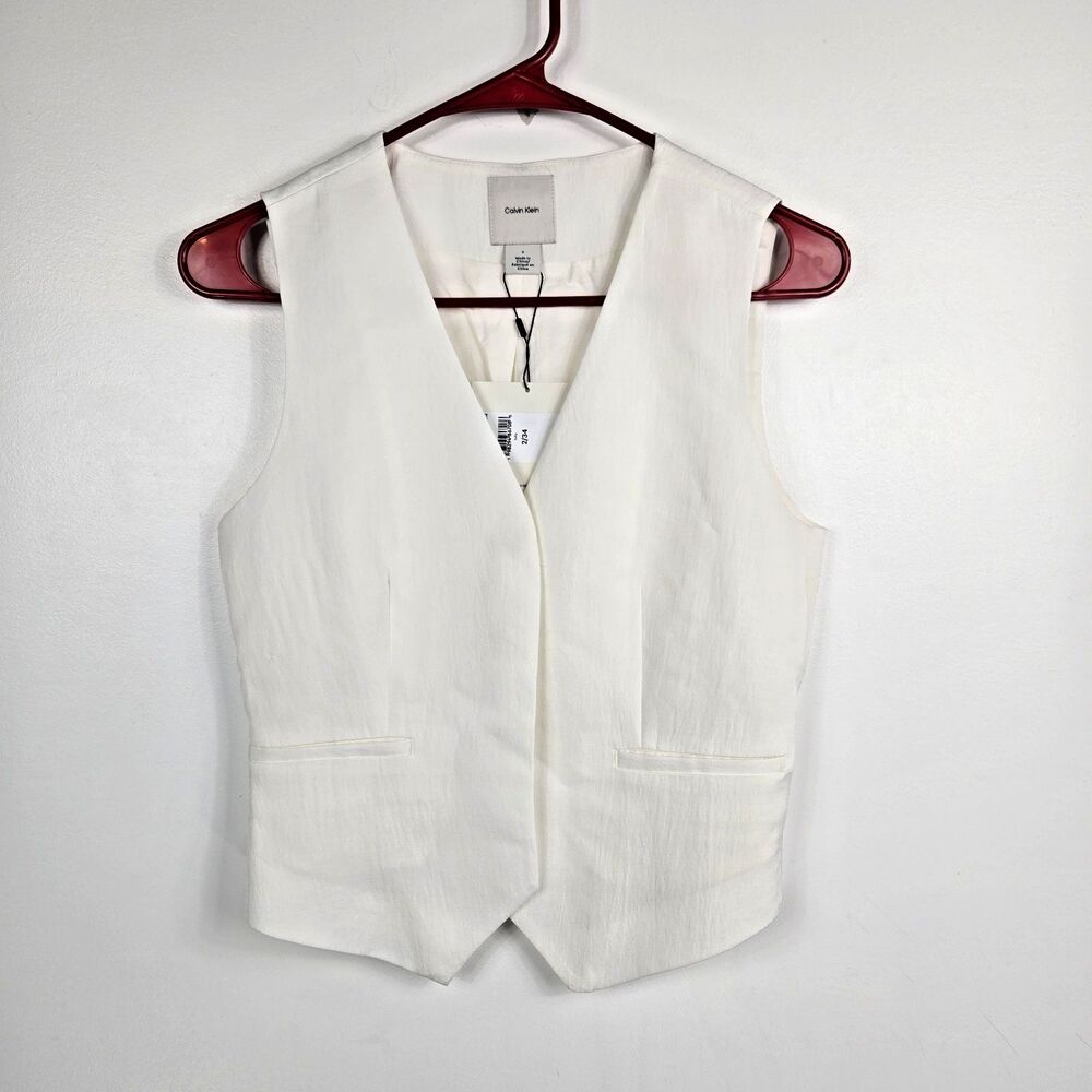 Calvin Klein Women's Size 2/34 White Vest Top NWT